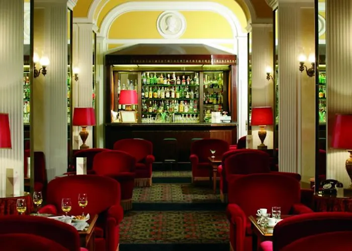 Bettoja Massimo D'azeglio Hotel 4*