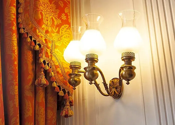 Hotel Bettoja Massimo D'azeglio 4*