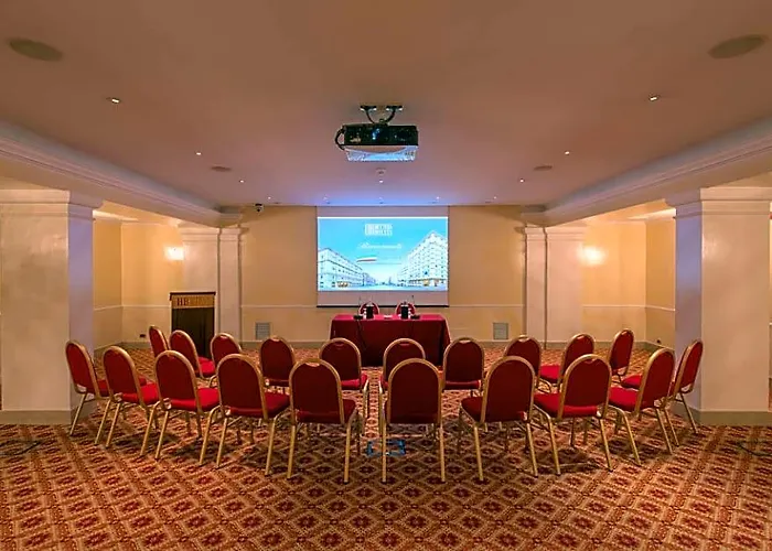 Bettoja Massimo D'azeglio Hotel 4*